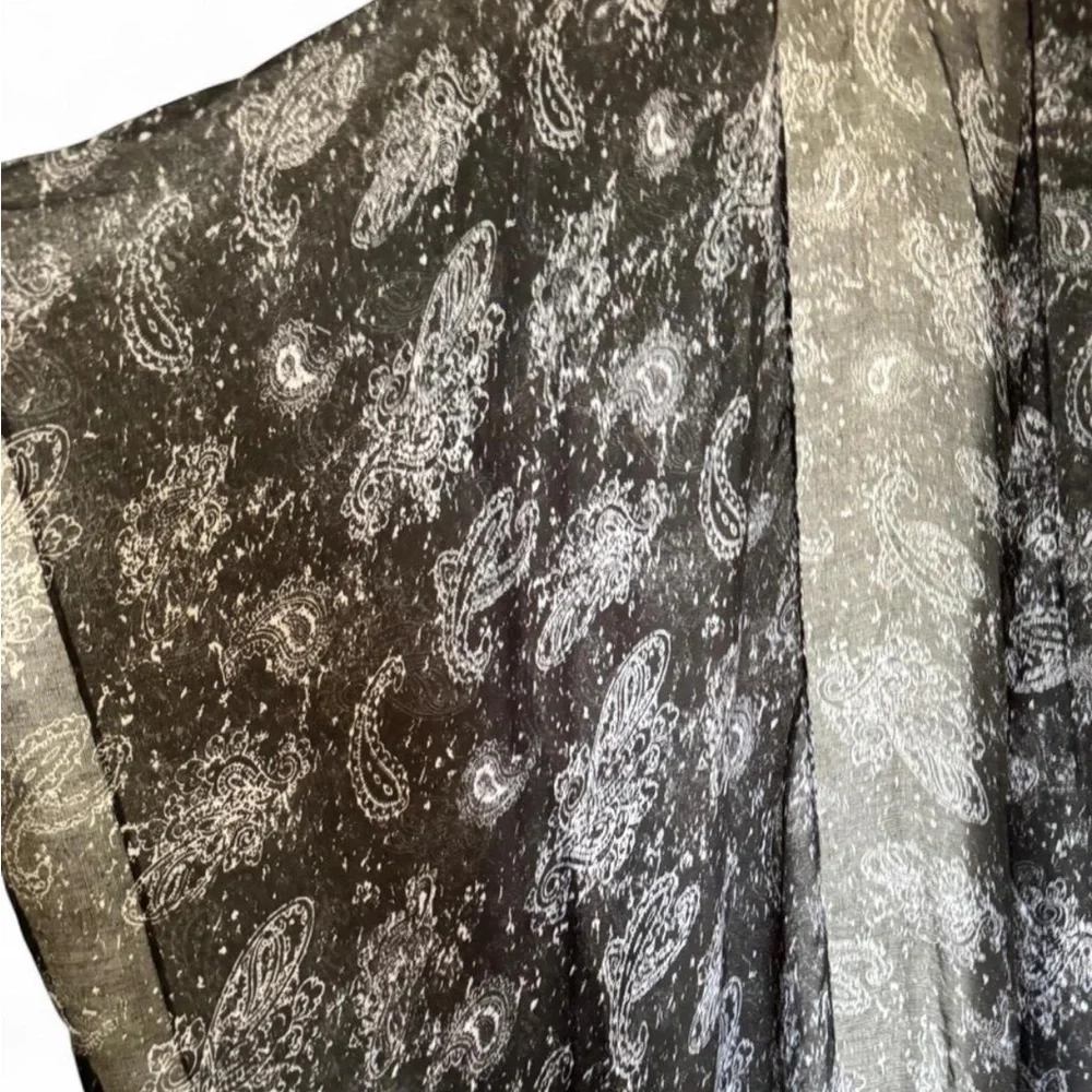 Black and White Paisley semi Sheer fringed Shawl
